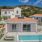 Summertime Vila Argostoli (Kefalonia)