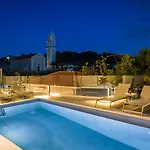 Villa Summertime *