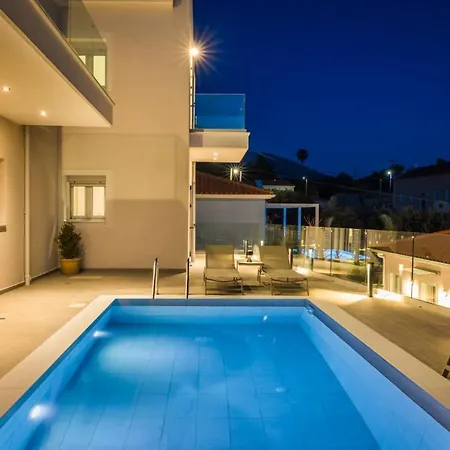 Villa Summertime *
